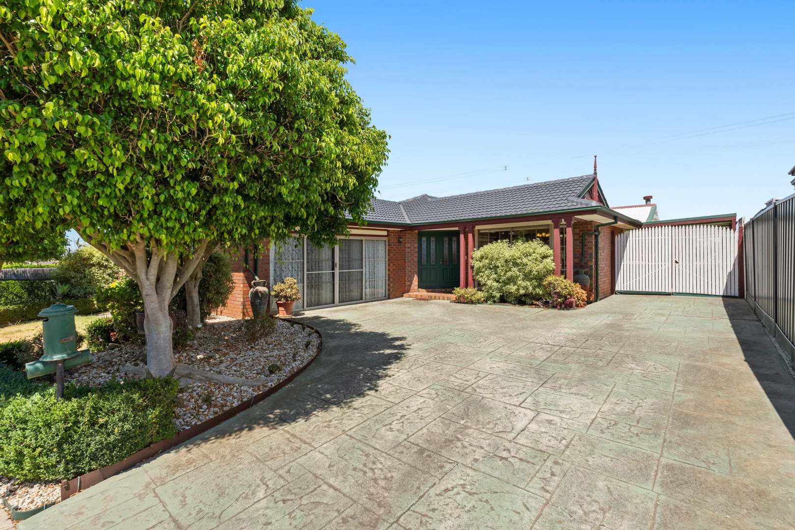 Additional image 2 of 1 Orion Close, Taylors Lakes VIC 3038