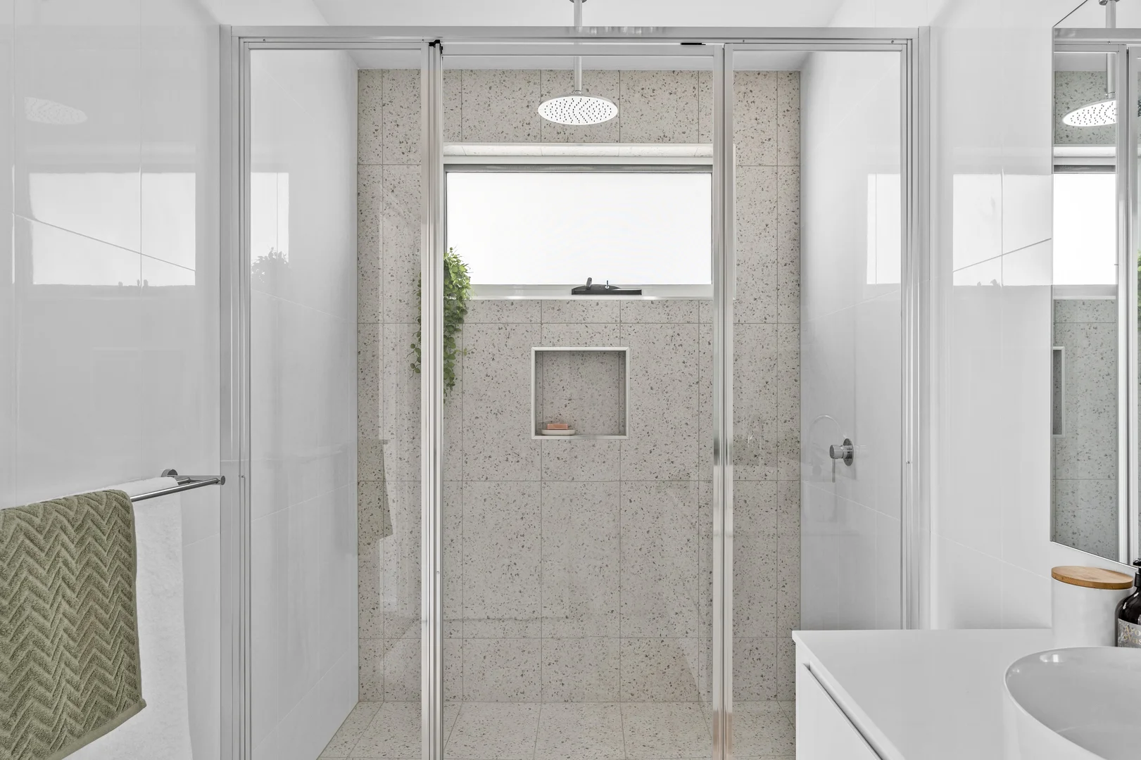 Additional image 7 of 1/73 Main Street, Bridport TAS 7262