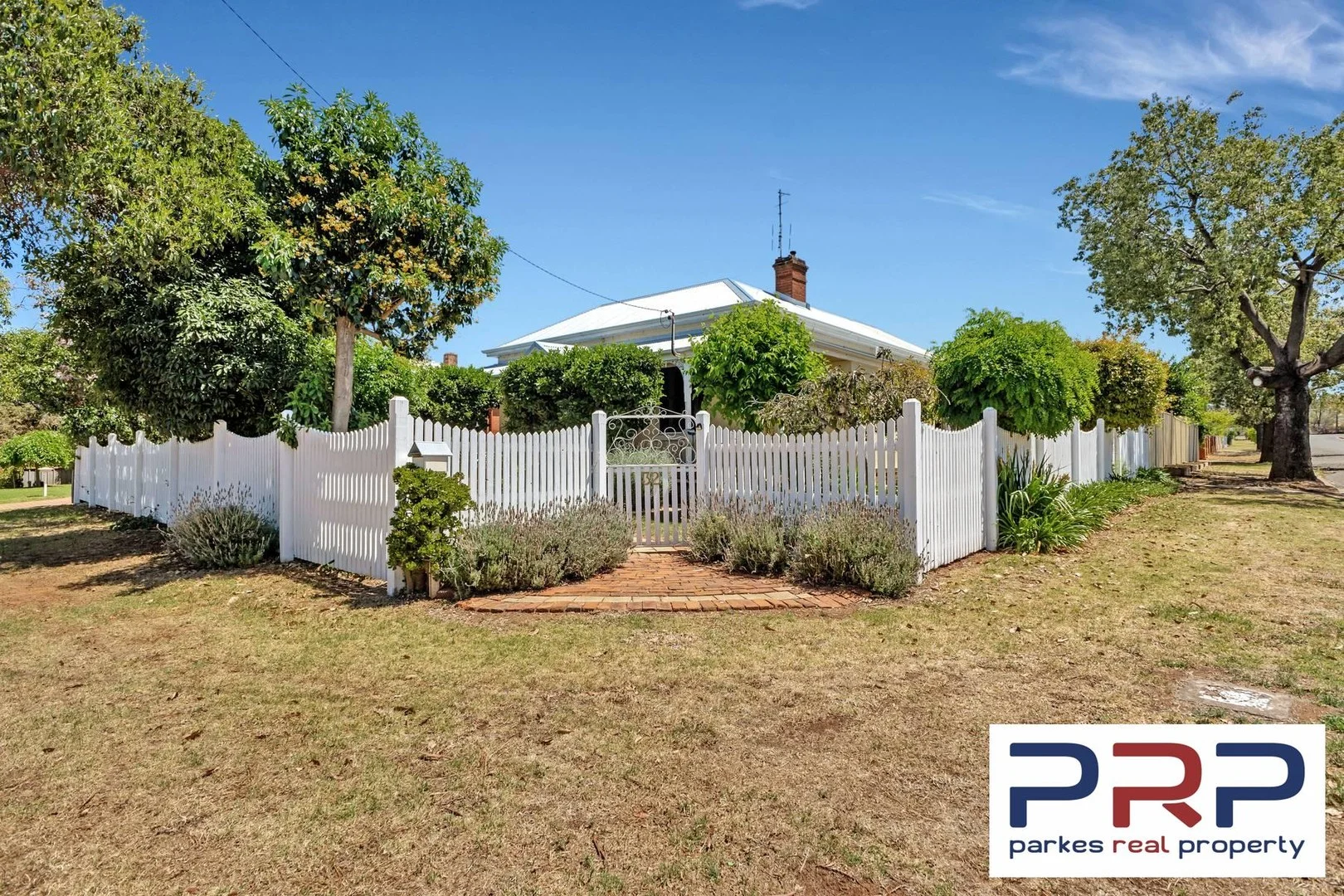 32 Bushman Street, Parkes NSW 2870