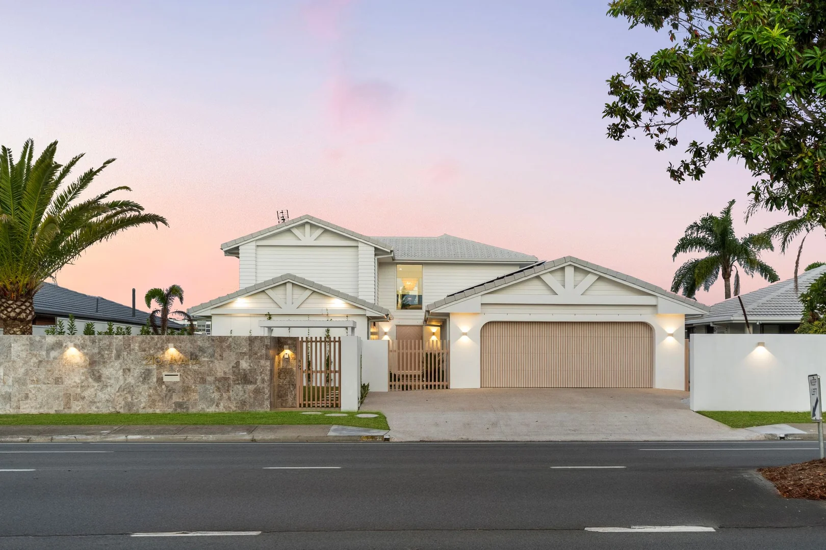 Additional image 2 of 210 Sunshine Boulevard, Mermaid Waters QLD 4218