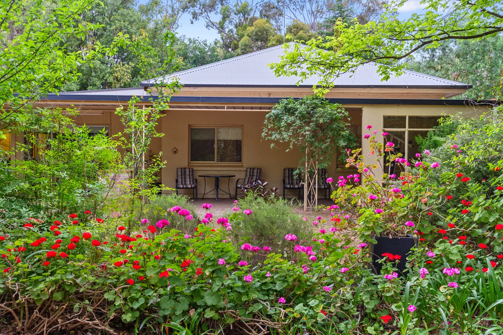 30 Burra Street, Mintaro SA 5415