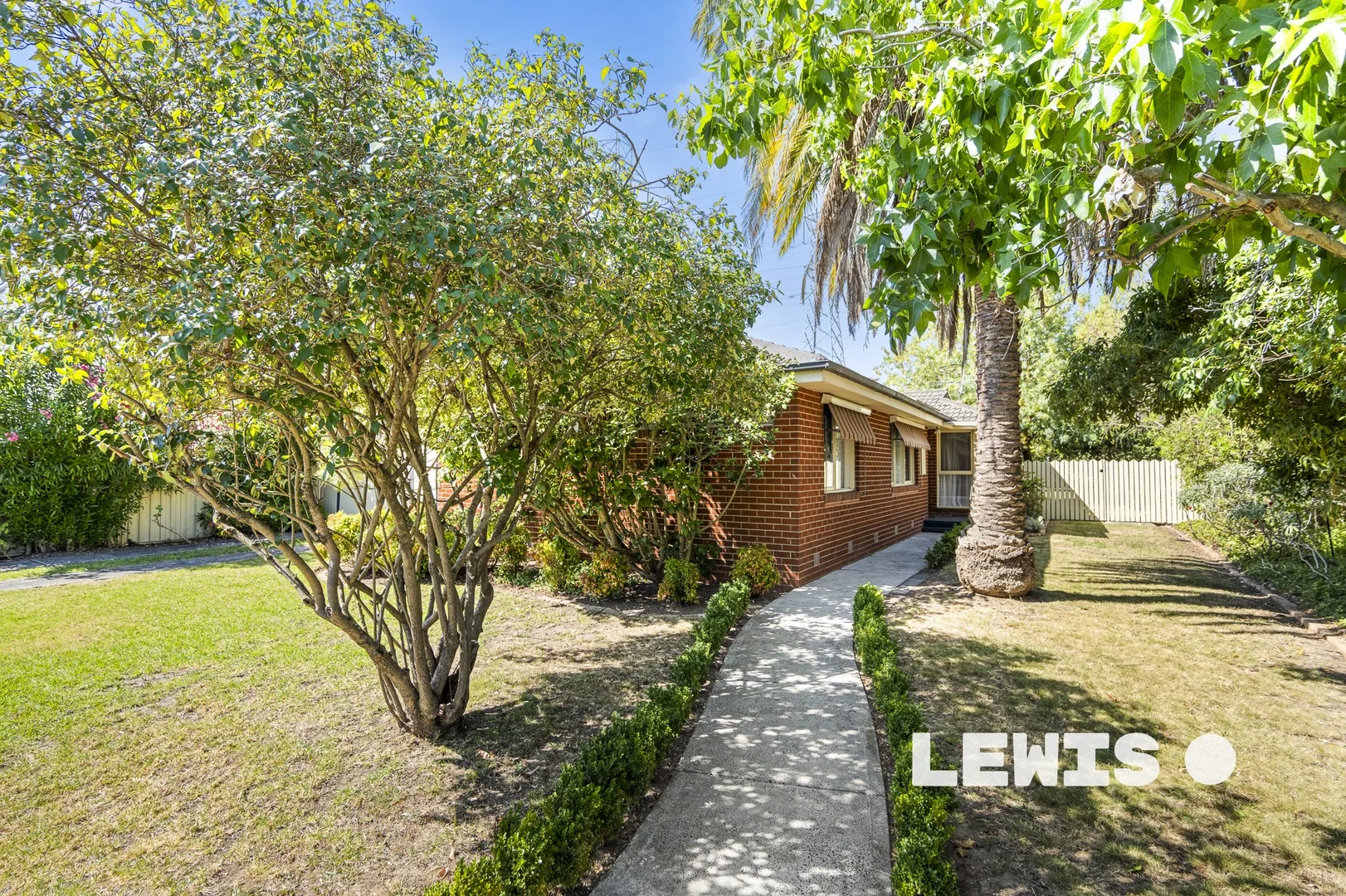 12 Johnson Drive, Glen Waverley VIC 3150
