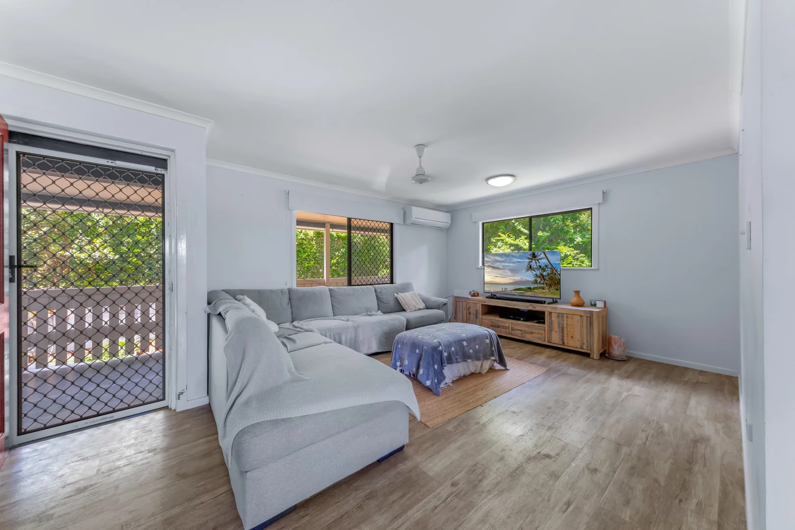 Additional image 3 of 65B Jasinique Drive, Flametree QLD 4802