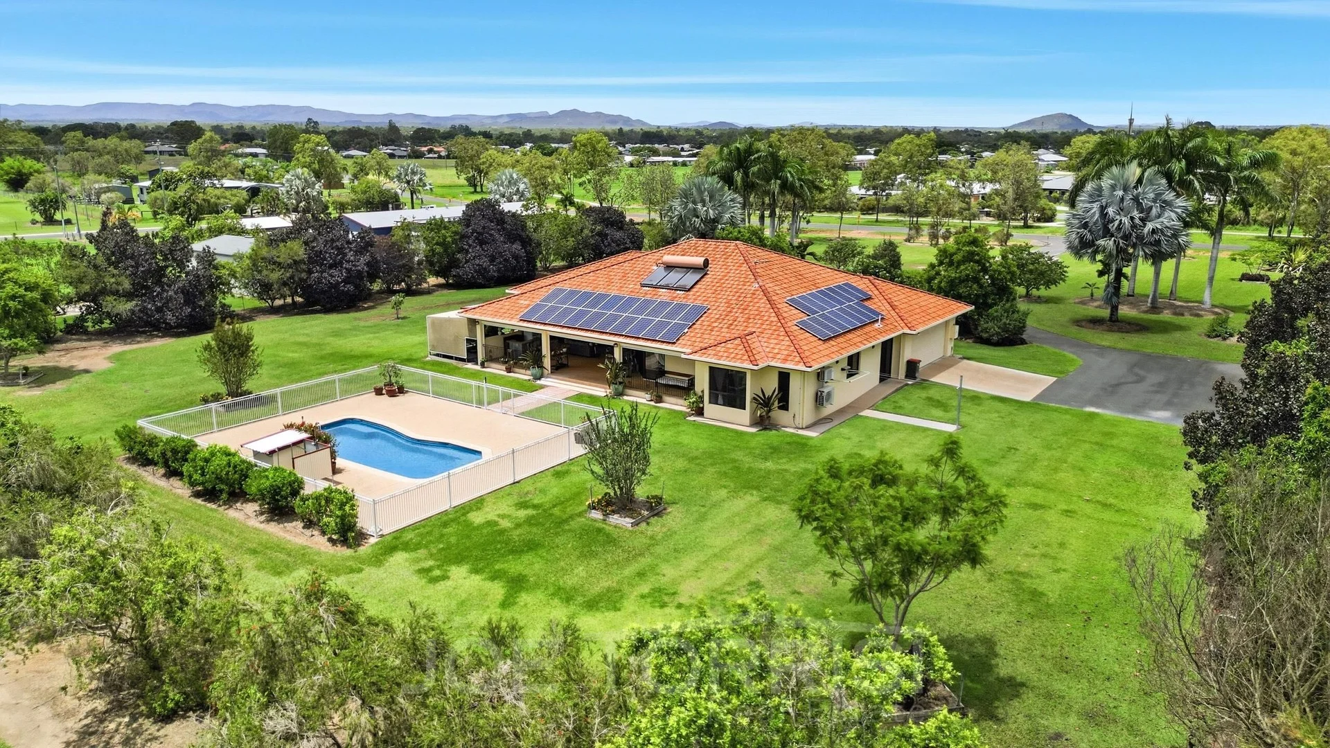 48 Emerald End Road, Mareeba QLD 4880