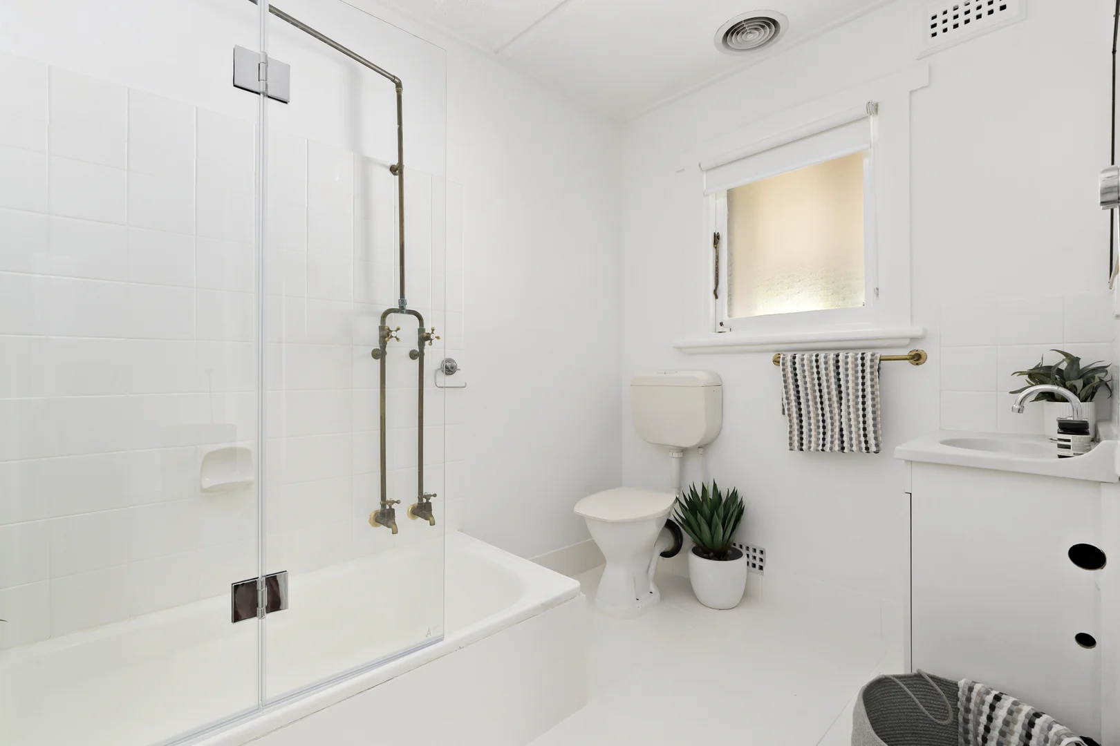 Additional image 7 of 4/5 Beach Avenue, Elwood VIC 3184