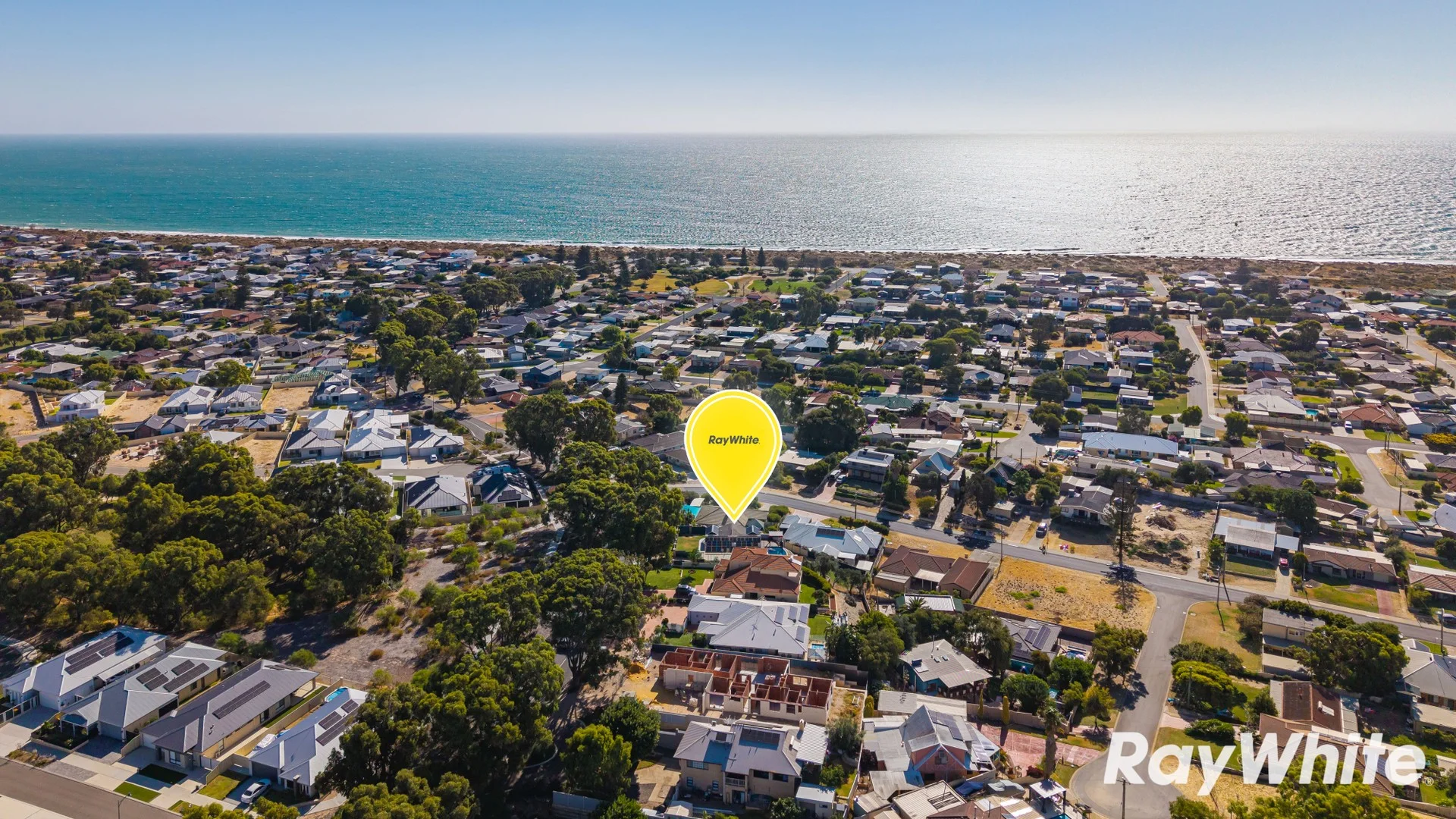 36 Madora Beach Road, Madora Bay WA 6210 photo 2