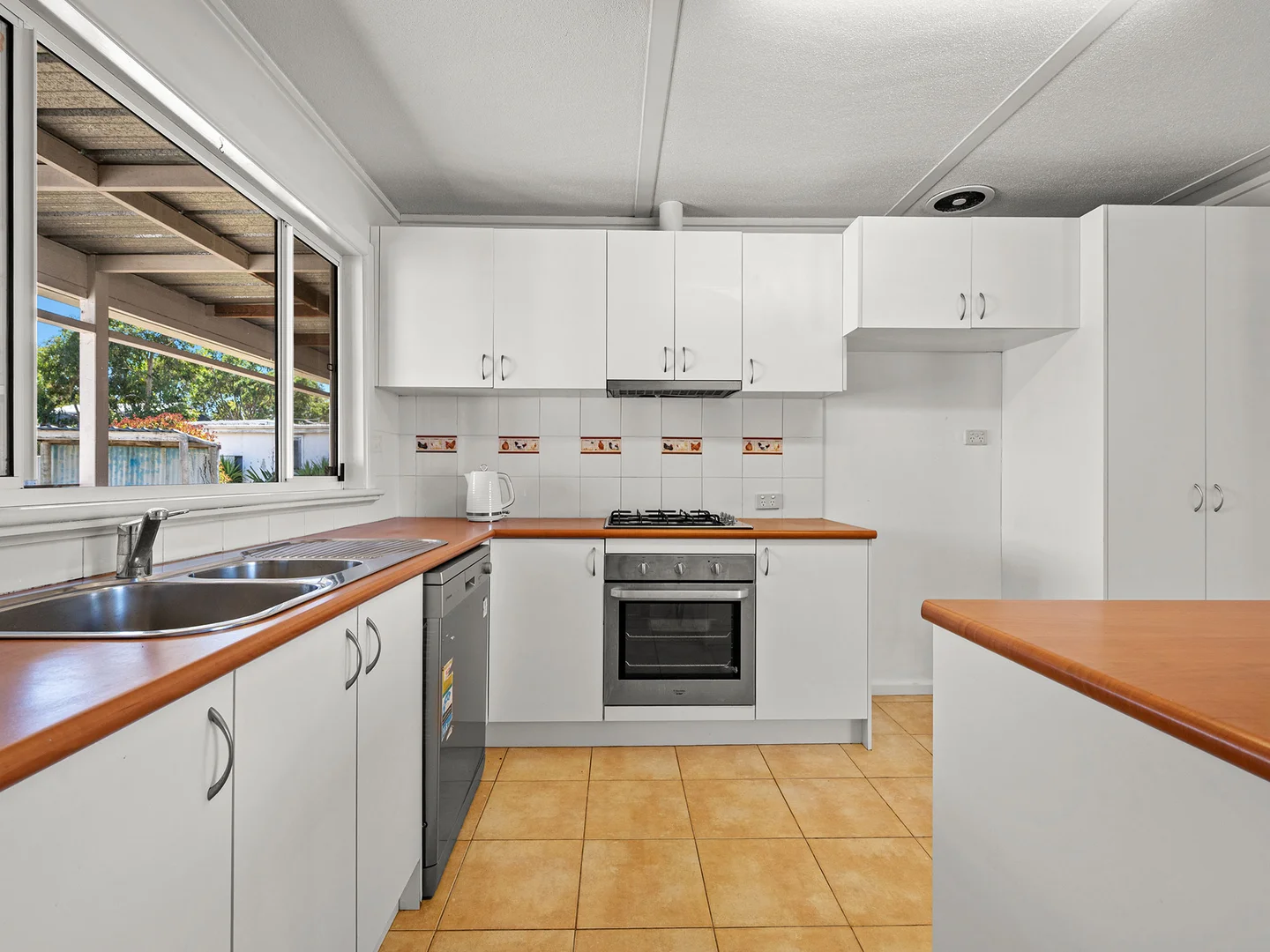 Additional image 4 of 14-16 Parker Street, Dunkeld VIC 3294