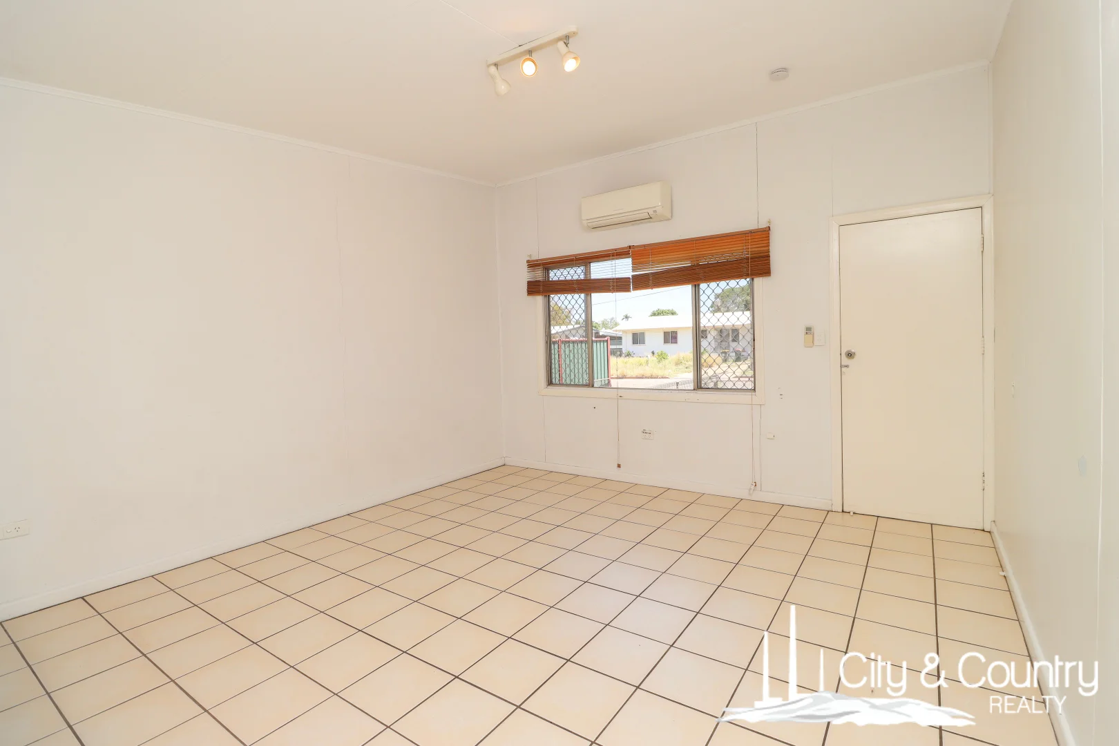 Additional image 4 of 3&4/37 Rebecca Street, Mount Isa QLD 4825