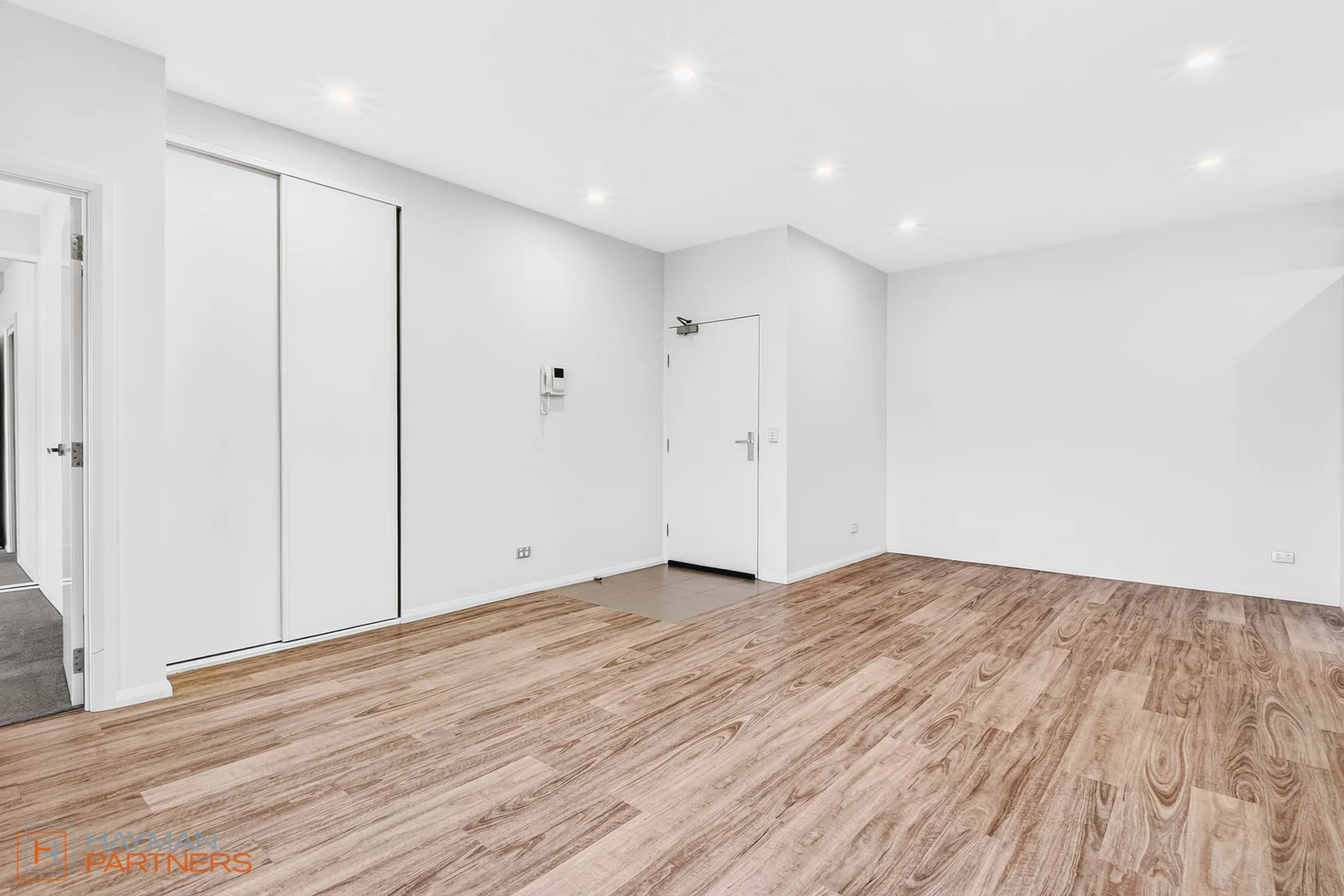 Additional image 4 of 28/29 State Circle, Deakin ACT 2600