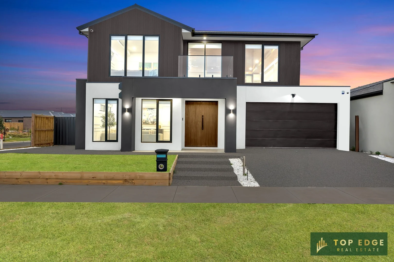 11 Alrose Grove, Deanside VIC 3336