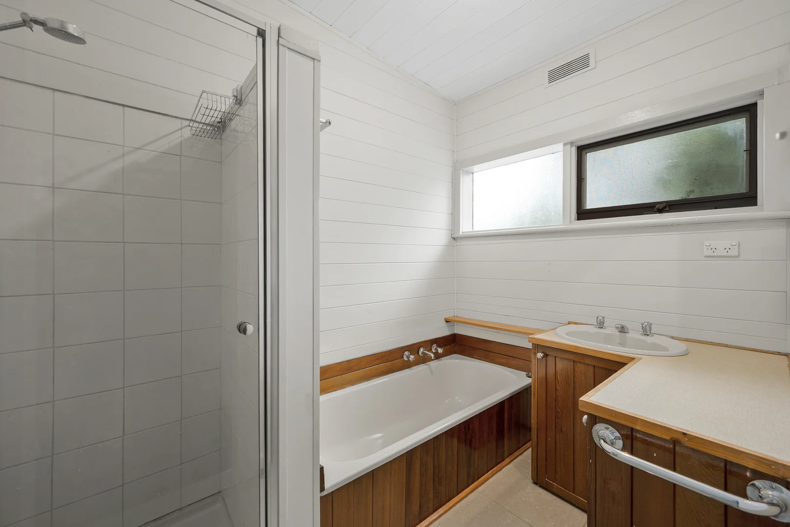 Additional image 6 of 1 De Blonay Crescent, Greensborough VIC 3088