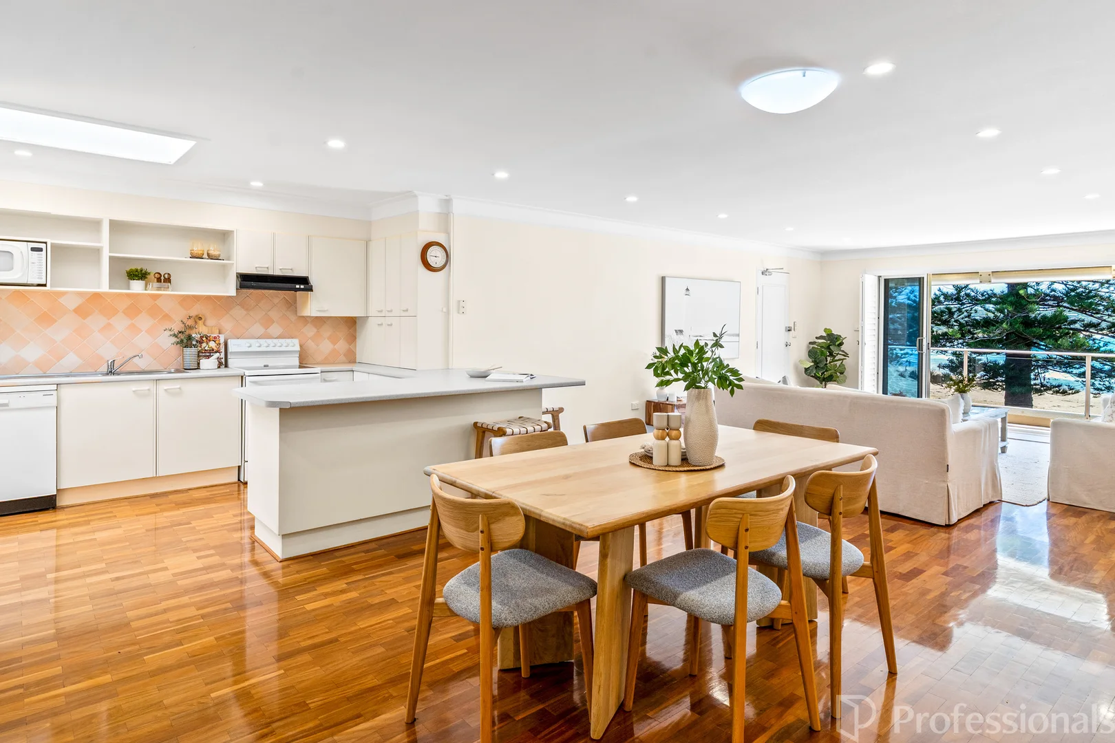 Additional image 9 of 3/27 Main Street, Black Head NSW 2430