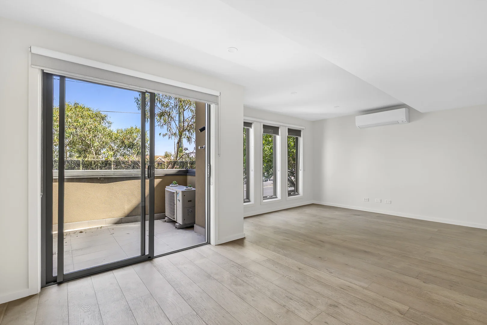 Additional image 5 of 101/214 Warrigal Road, Oakleigh South VIC 3167