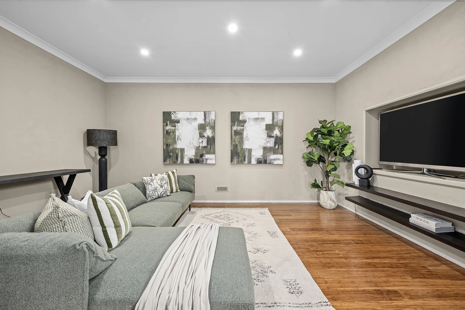 Additional image 13 of 10 Radiata Court, Elanora QLD 4221