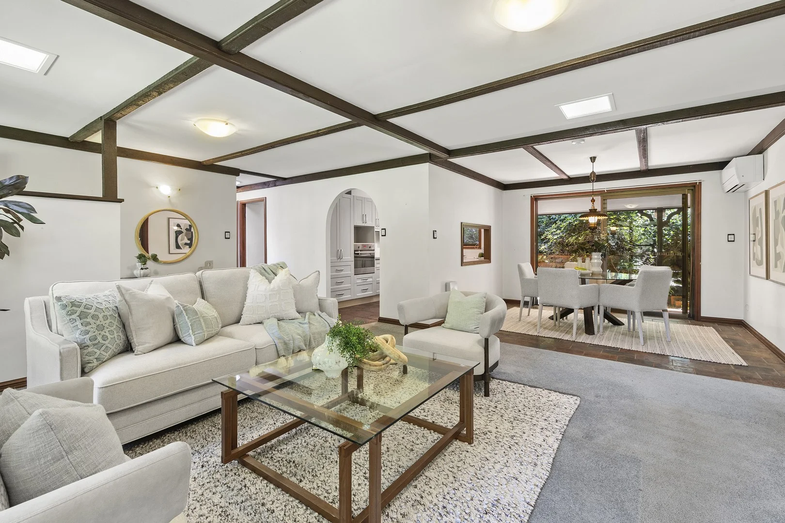1 Areca Court, Tamborine Mountain QLD 4272
