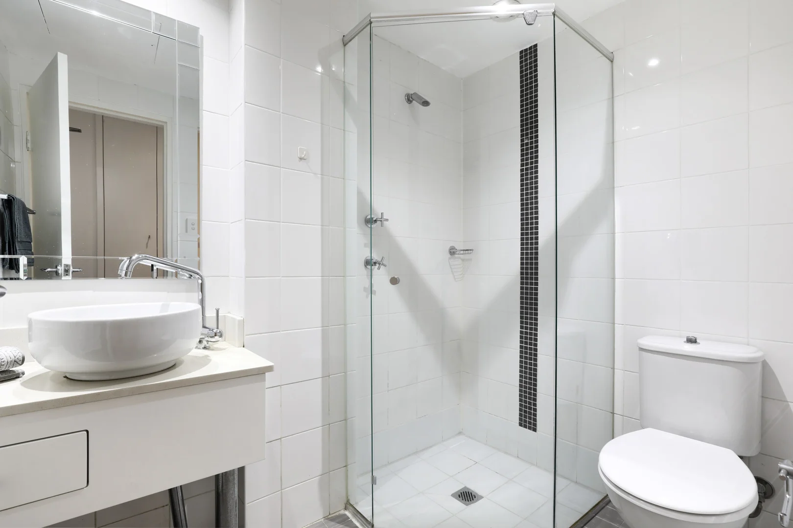 Additional image 7 of 402/144 Mallett Street, Camperdown NSW 2050