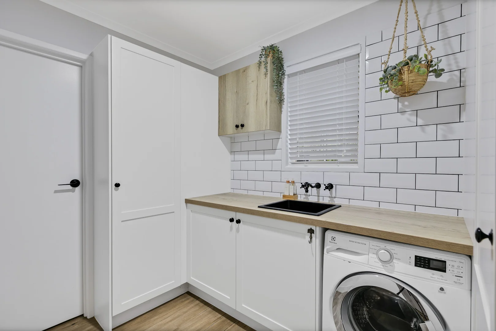 Additional image 7 of 2/16 Broadmeadows Road, Maroochydore QLD 4558