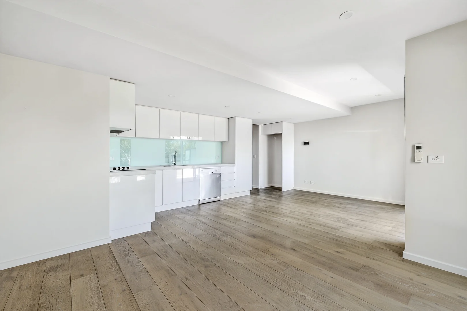 Additional image 2 of 101/214 Warrigal Road, Oakleigh South VIC 3167