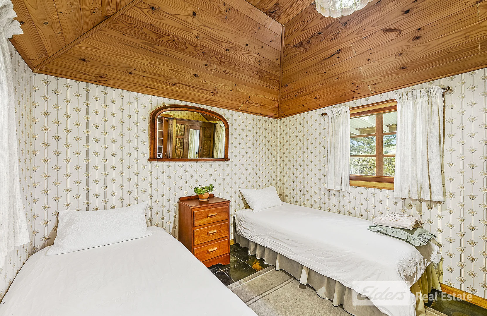 Additional image 16 of 11 Main Road, Robe SA 5276