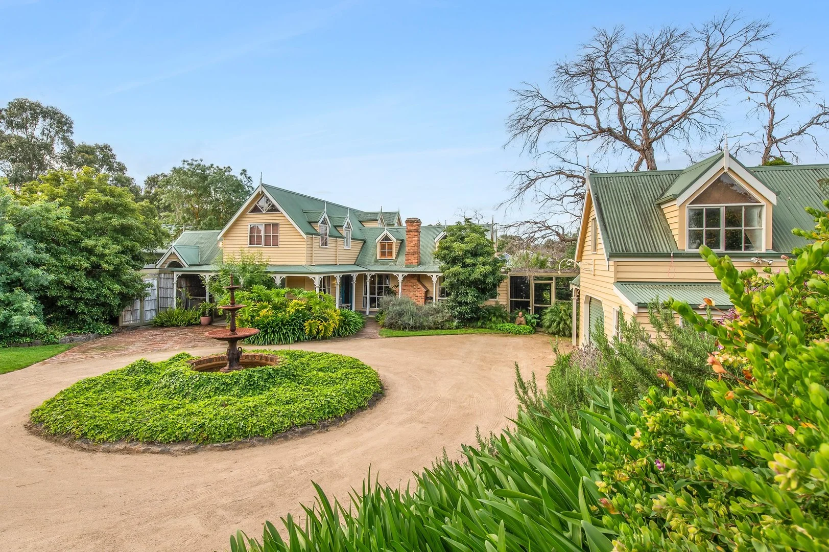 2 Parkland Close, Frankston South VIC 3199