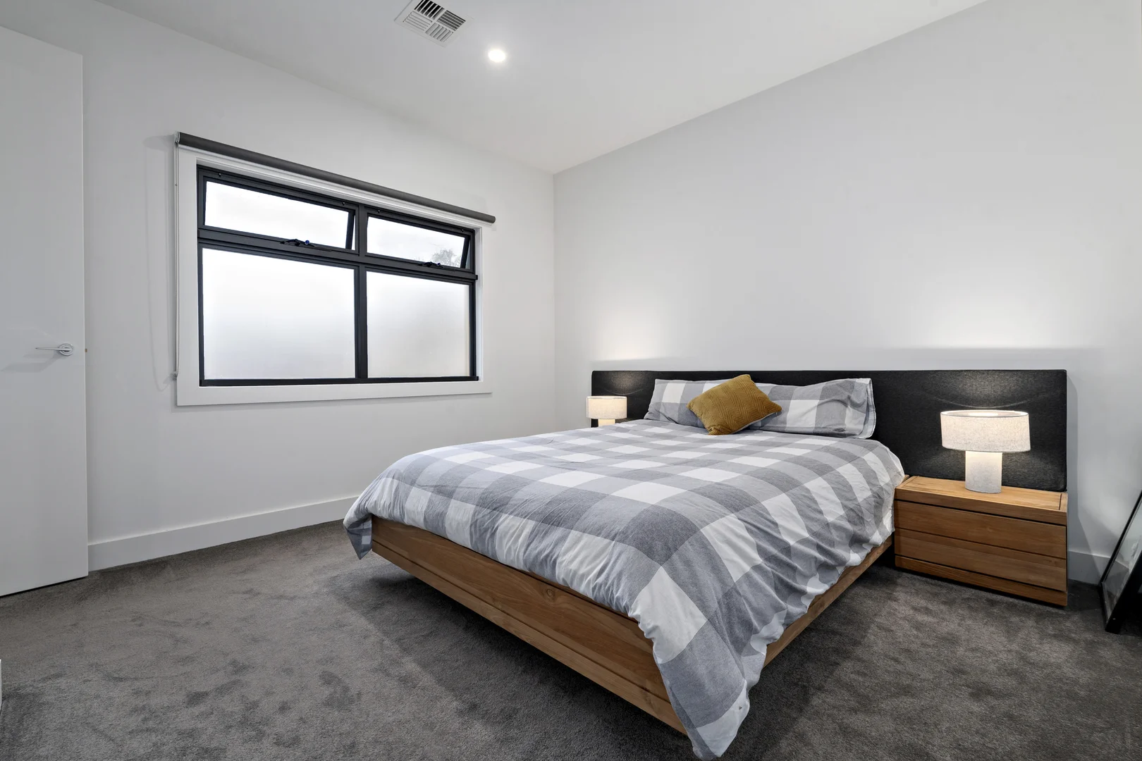 Additional image 7 of 1/4 Garden Road, Camberwell VIC 3124