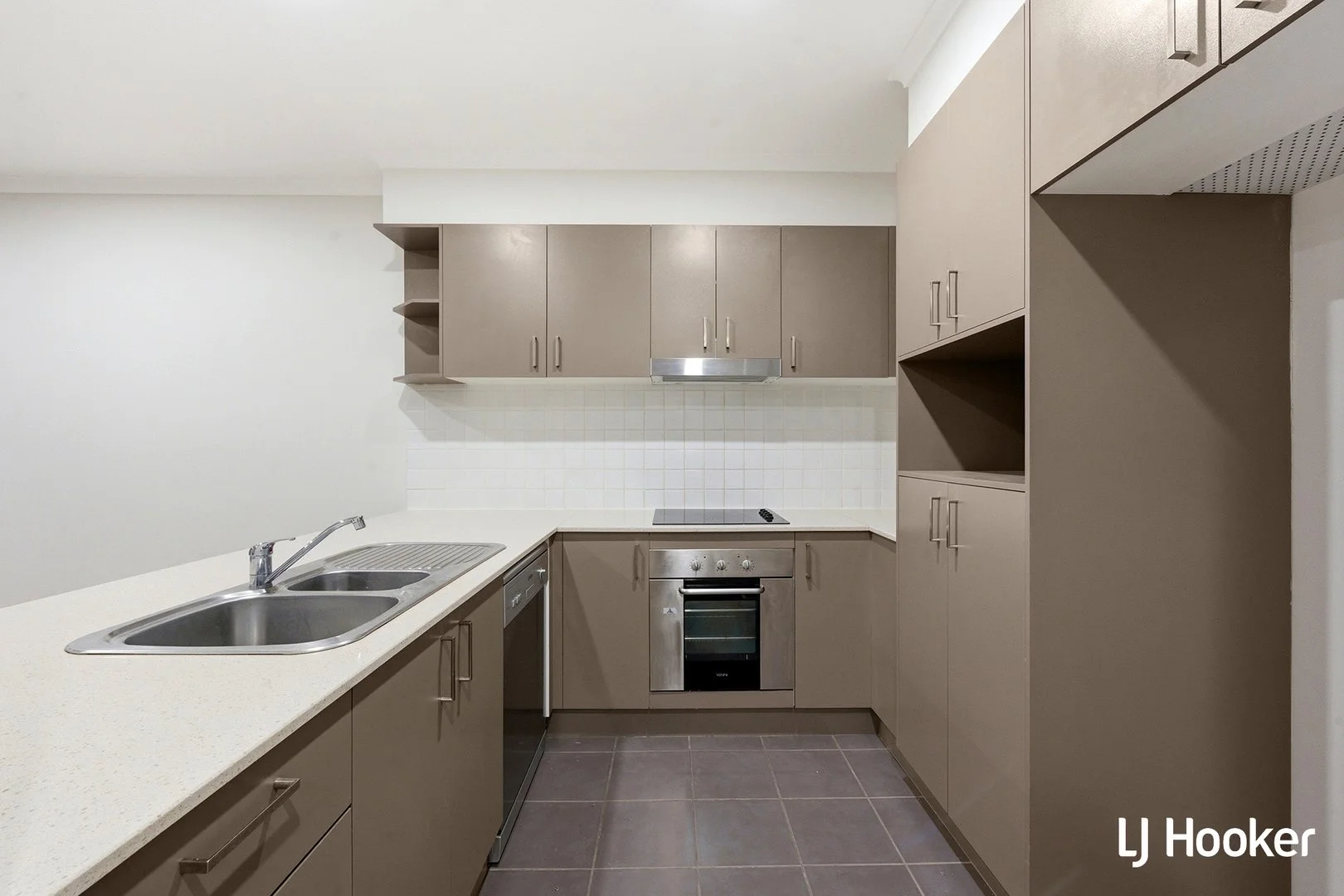 Additional image 3 of 14/7 Coolac Place, Braddon ACT 2612