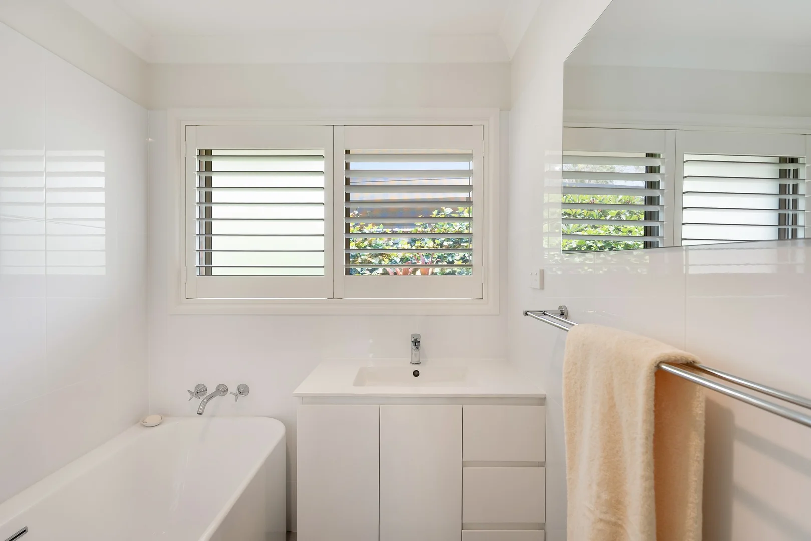 Additional image 13 of 90 Balemo Drive, Ocean Shores NSW 2483