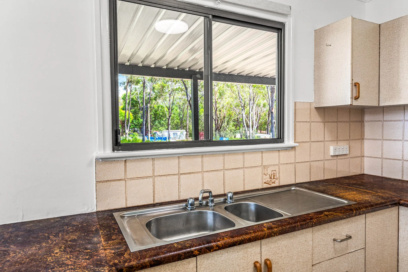 Additional image 4 of 6 Glenfield Avenue, Russell Island QLD 4184