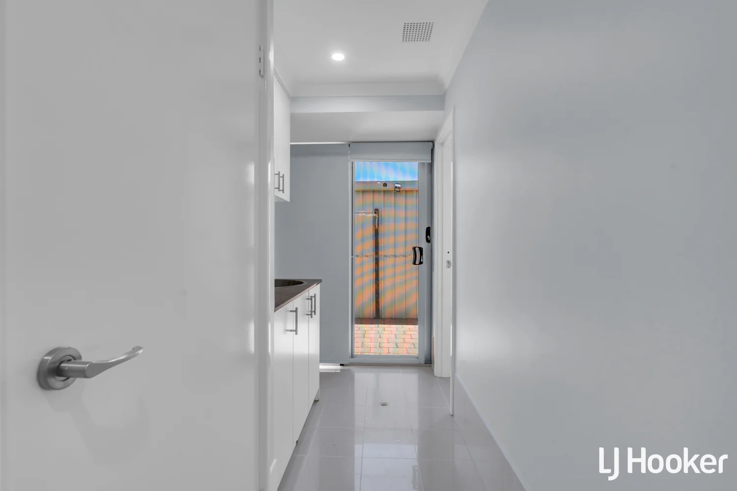 Additional image 13 of 31 Sheffield Road, Wattle Grove WA 6107