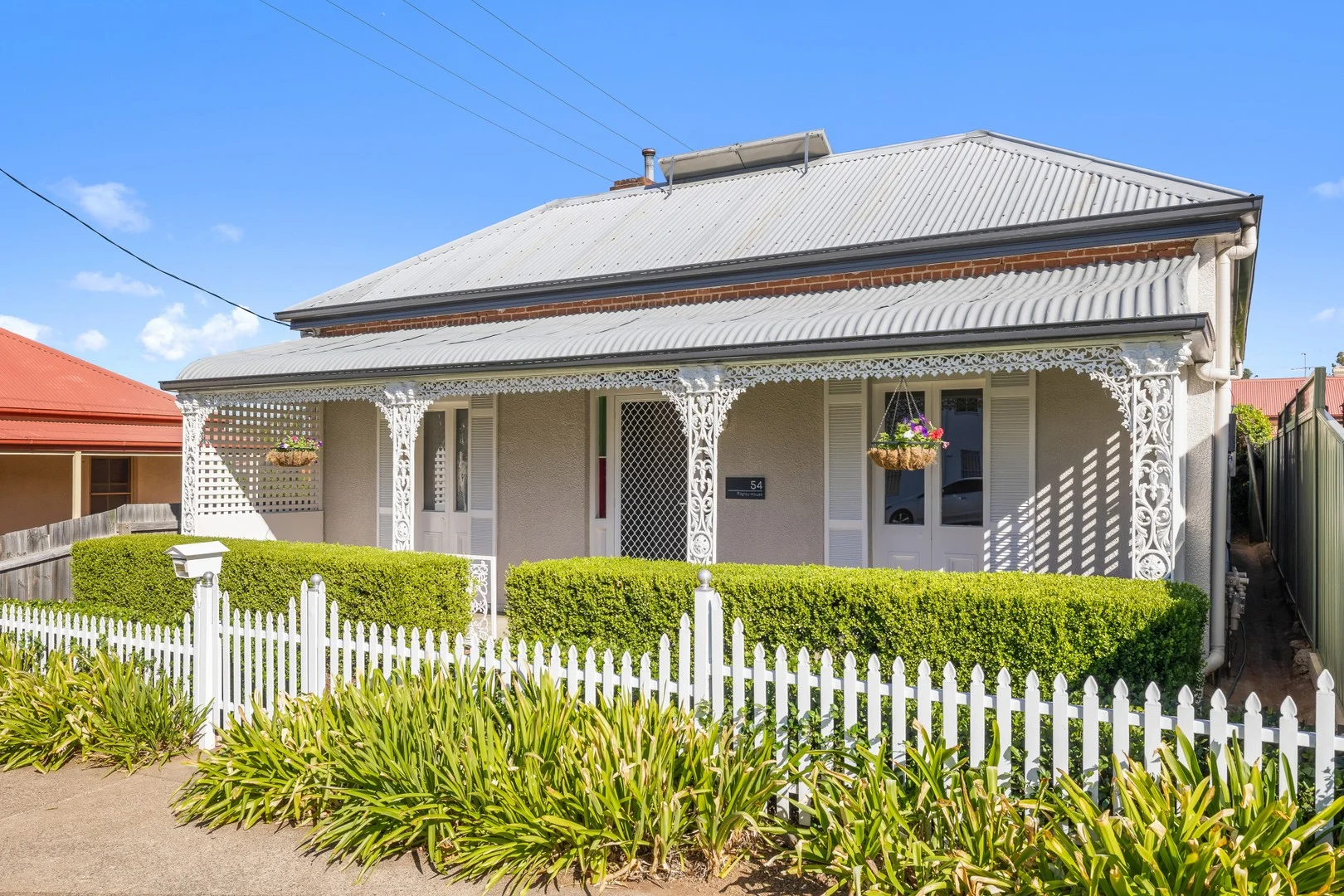 1 & 2/54 Fitzroy Street, East Tamworth NSW 2340
