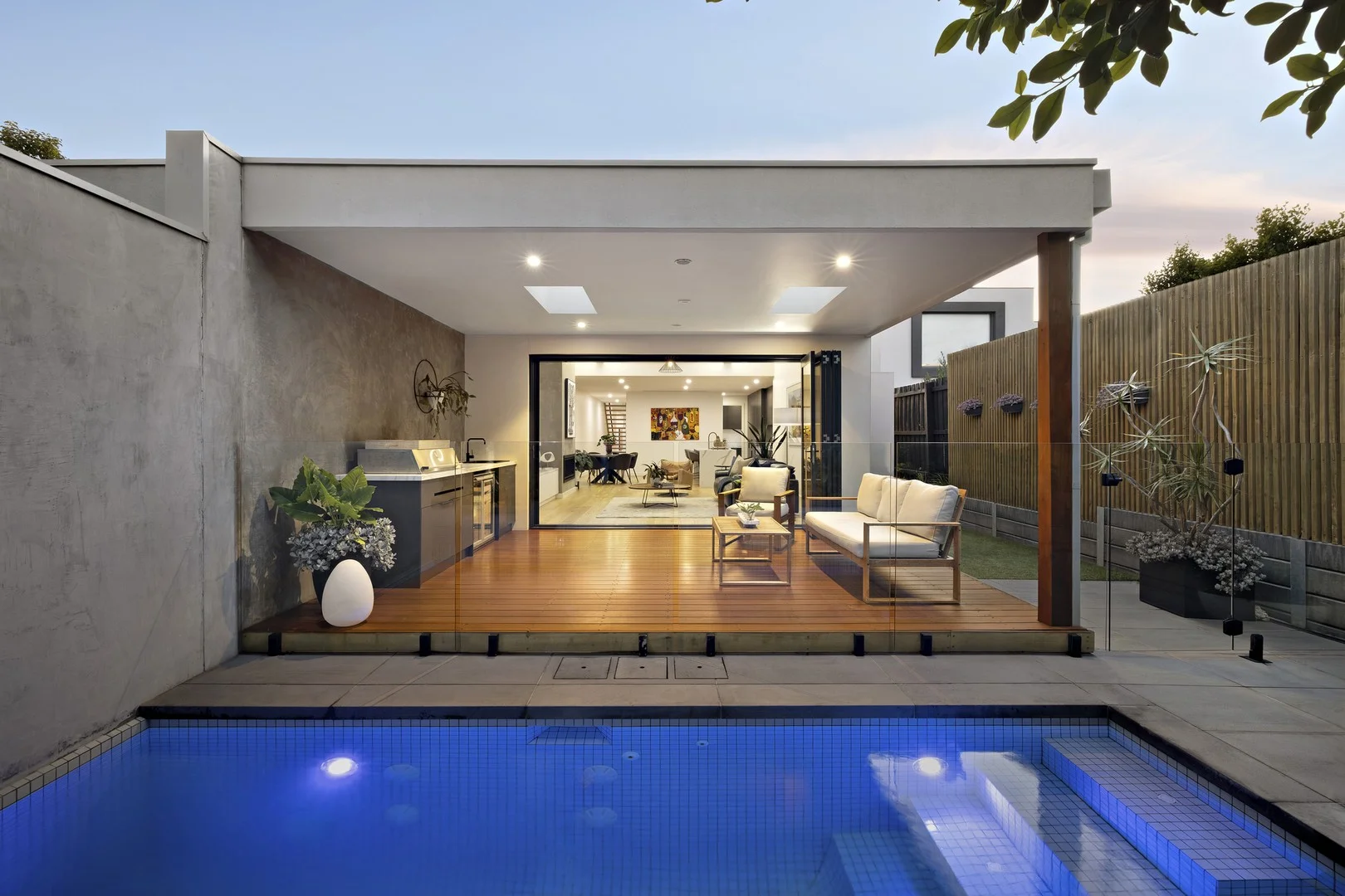 Additional image 2 of 11 View Street, Mornington VIC 3931