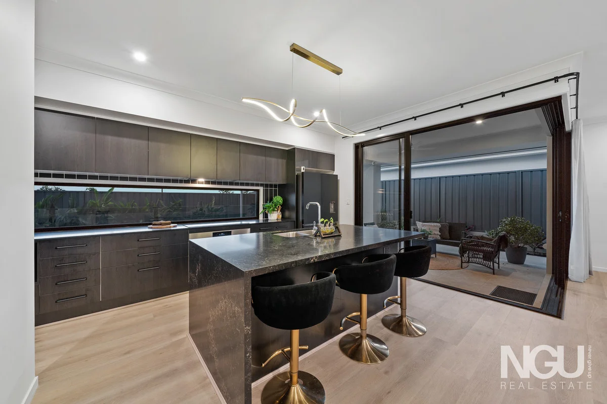 42 Highbury Court, Greenbank QLD 4124