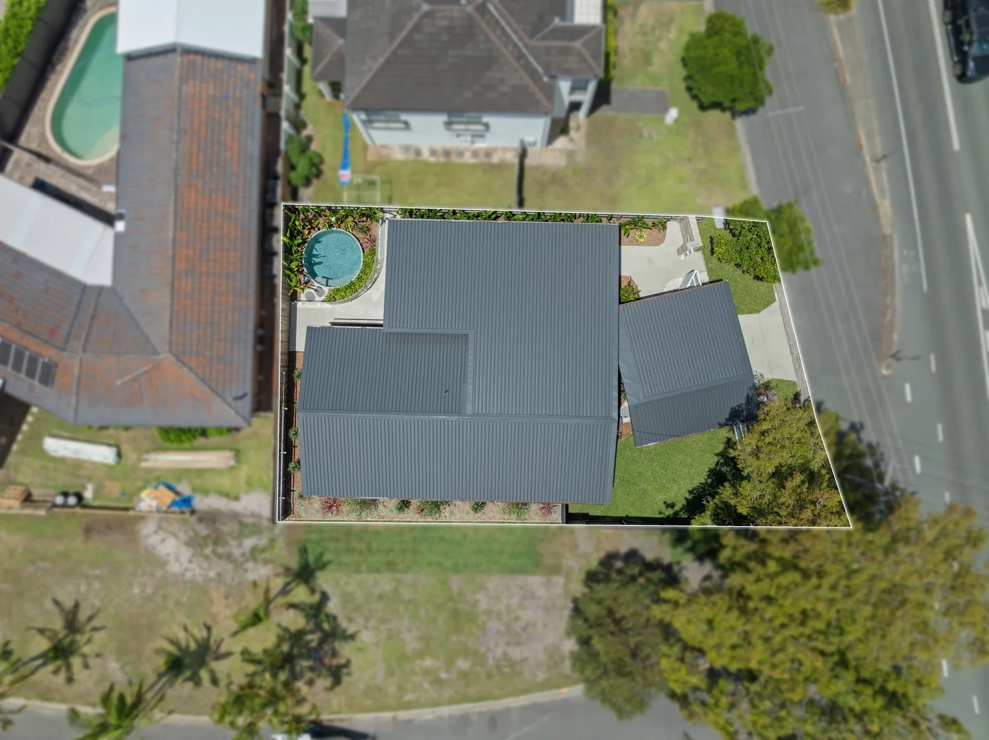 Additional image 2 of 1/189 Bayview Street, Runaway Bay QLD 4216