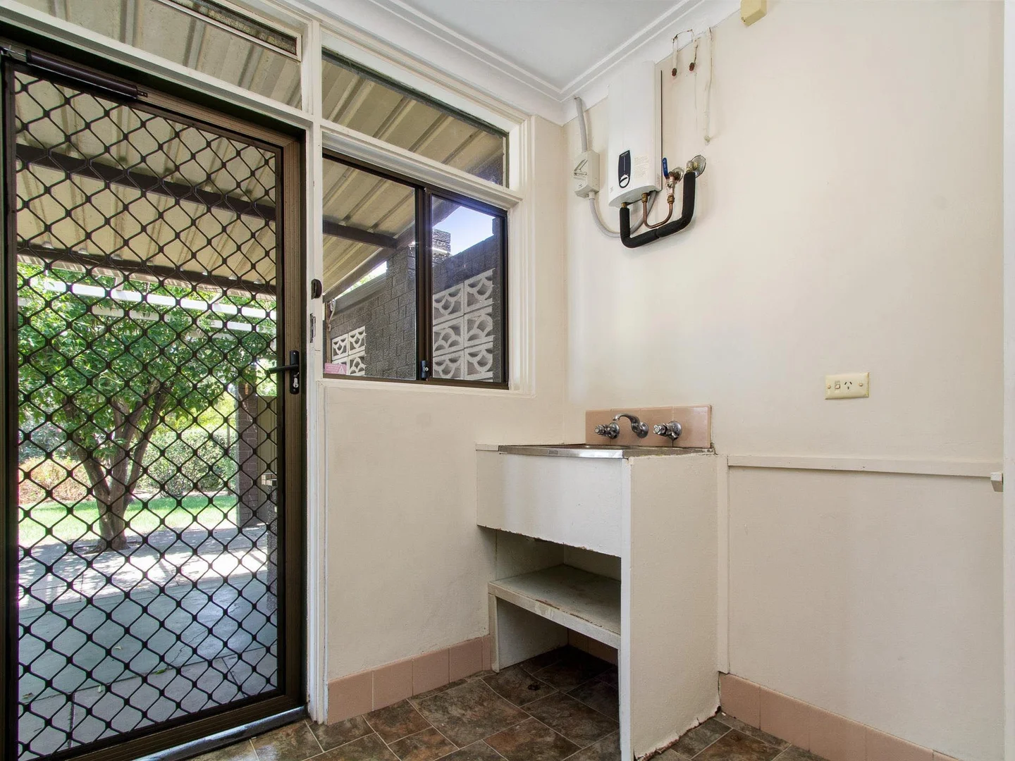 Additional image 18 of 29 Carman Way, Bassendean WA 6054