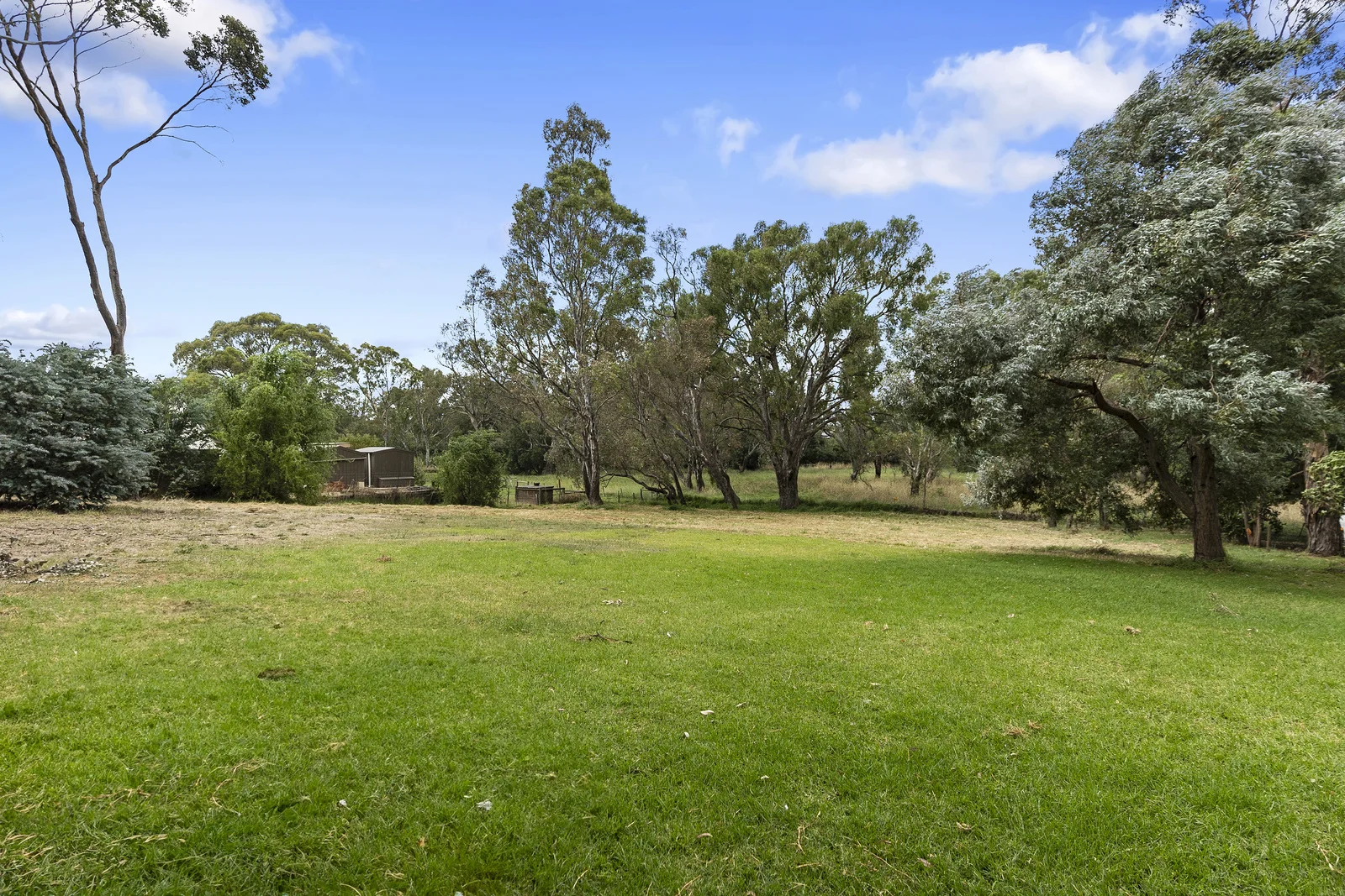 Additional image 3 of 8-10 Scobie Street South, Avenel VIC 3664