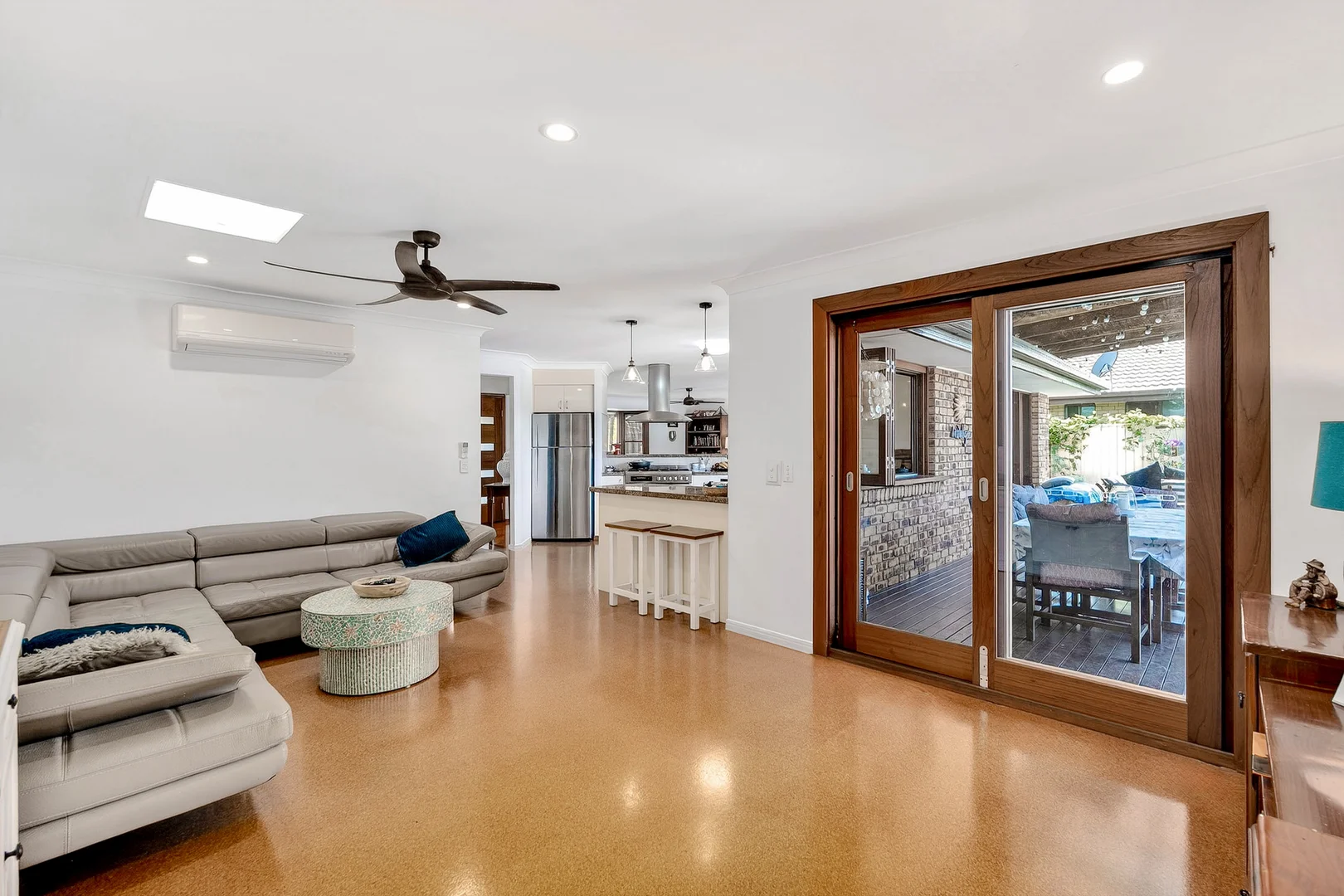 Additional image 7 of 10 Razorbill Street, Burleigh Waters QLD 4220