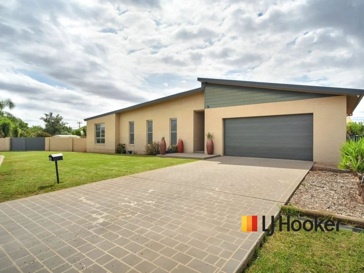 Additional image 2 of 108 Maple Cresent, Narromine NSW 2821