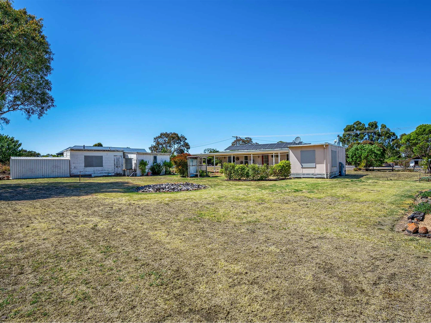 Additional image 16 of 14-16 Parker Street, Dunkeld VIC 3294
