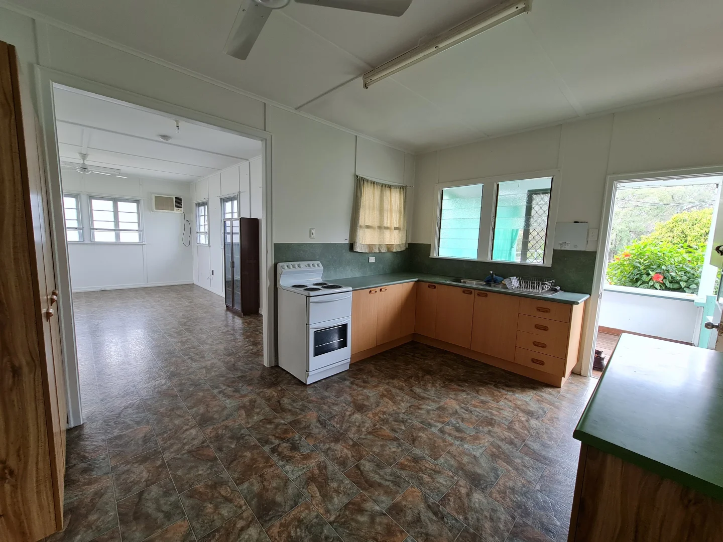 Additional image 2 of 8 The Boulevard, Theodore QLD 4719