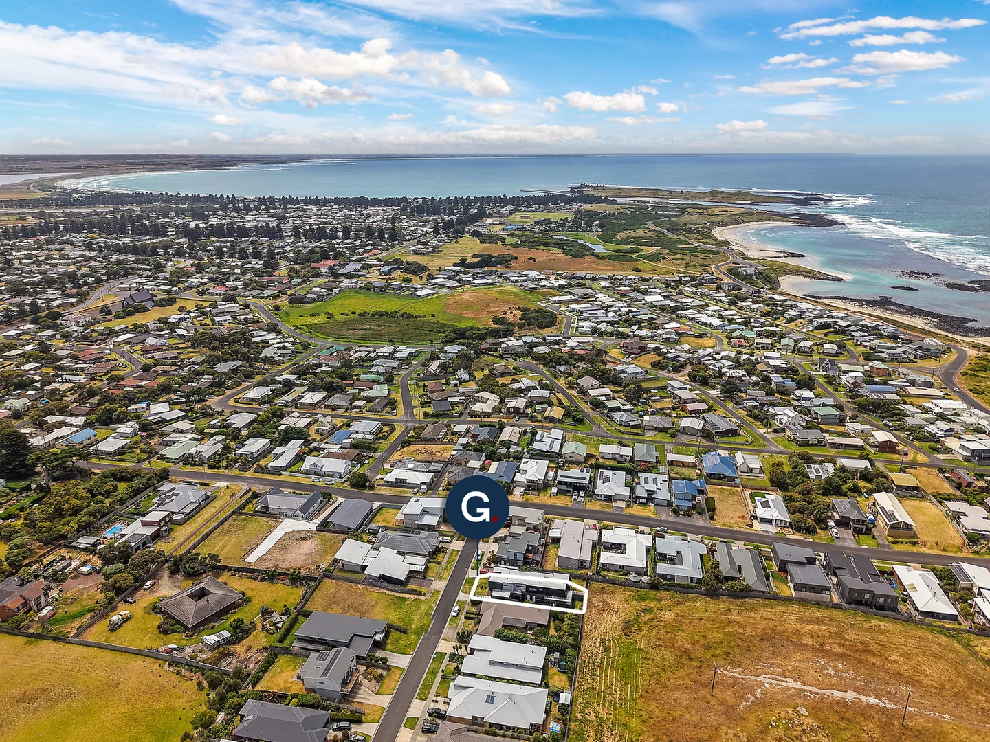 Additional image 16 of 2/5 Martin Laurence Place, Port Fairy VIC 3284