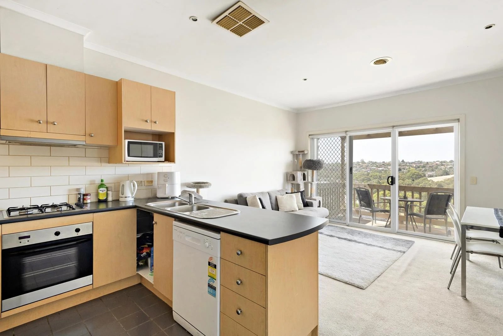 Additional image 5 of 17 Balerno Circle, Gowanbrae VIC 3043