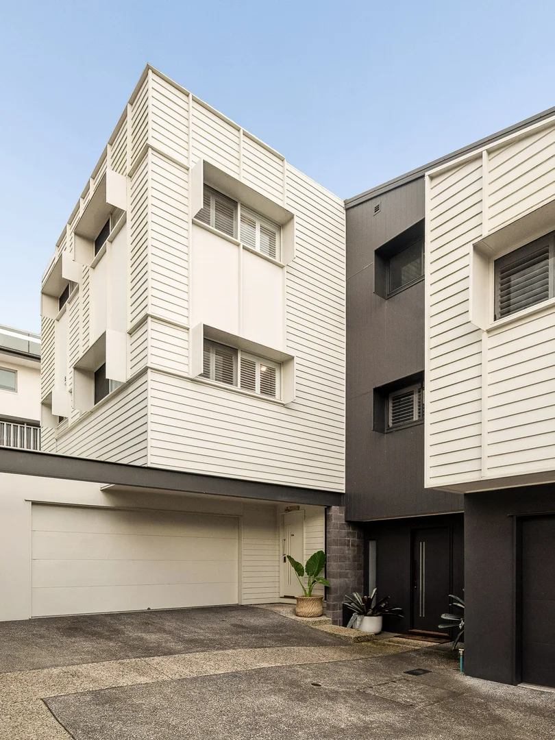 Additional image 25 of 33A Forbes Street, Hawthorne QLD 4171