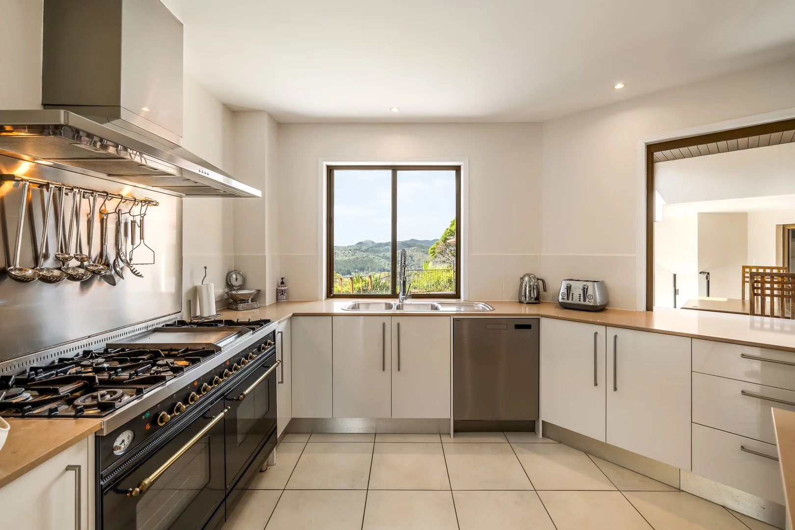 Additional image 17 of 6 Westminster Boulevard, Elanora QLD 4221