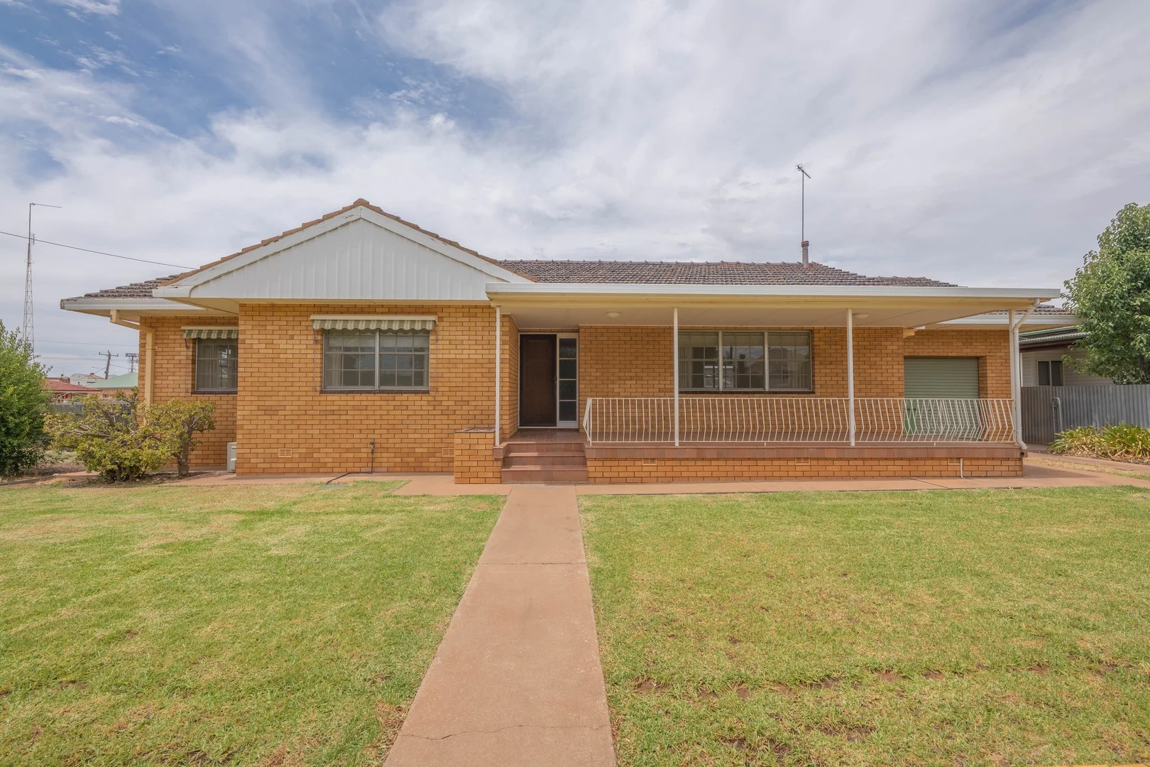 19 Golden Street, West Wyalong NSW 2671