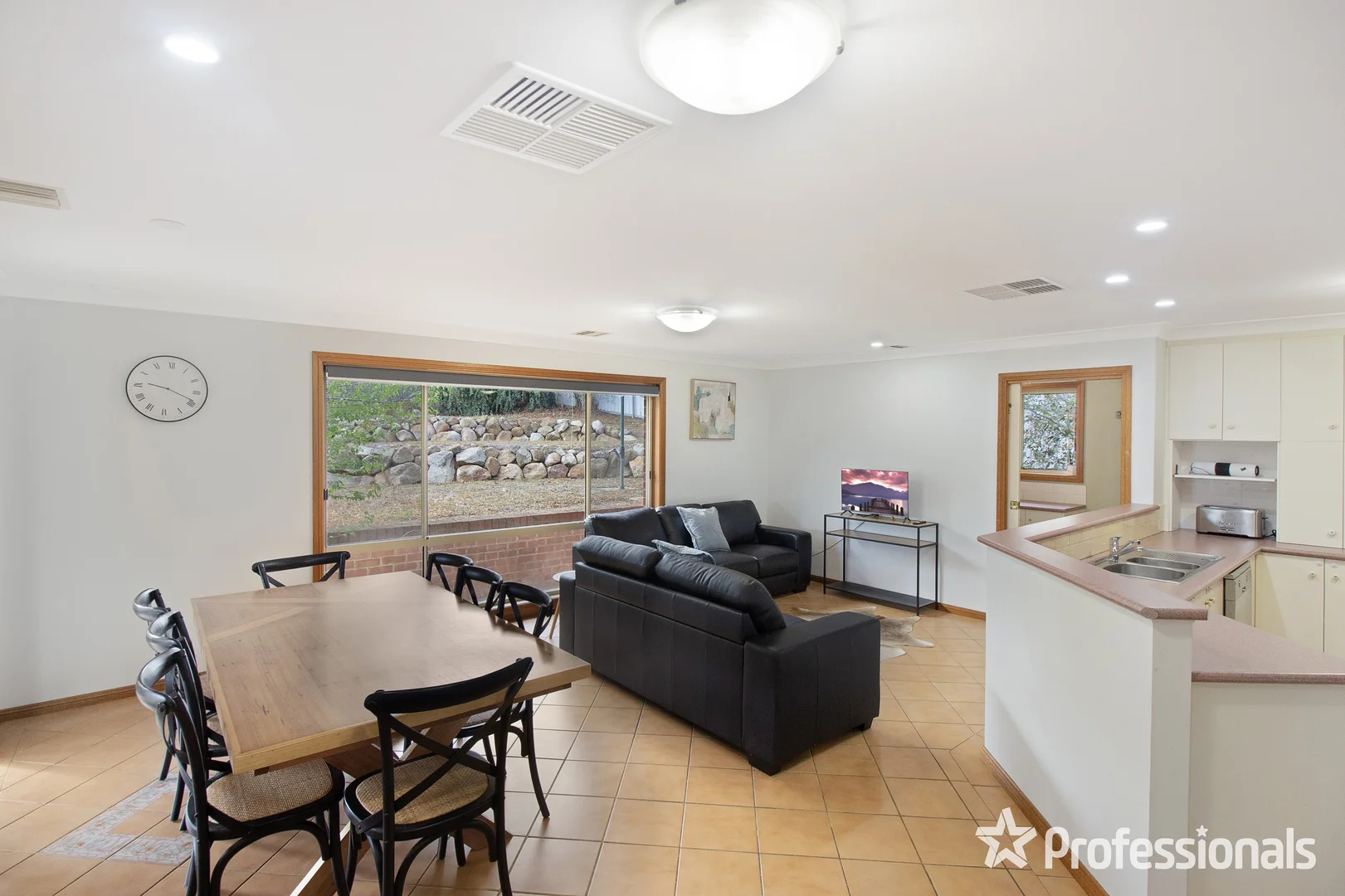 Additional image 9 of 12 Kincora Place, Bourkelands NSW 2650