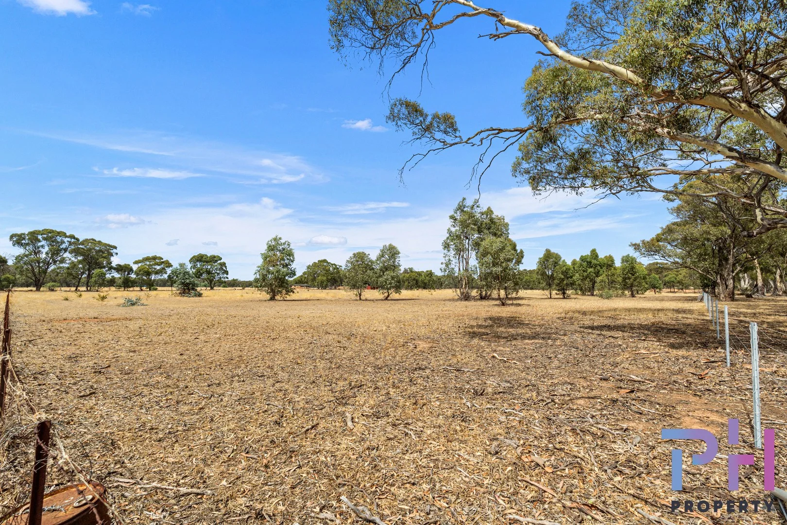 15 Weaver Road, Neilborough VIC 3570