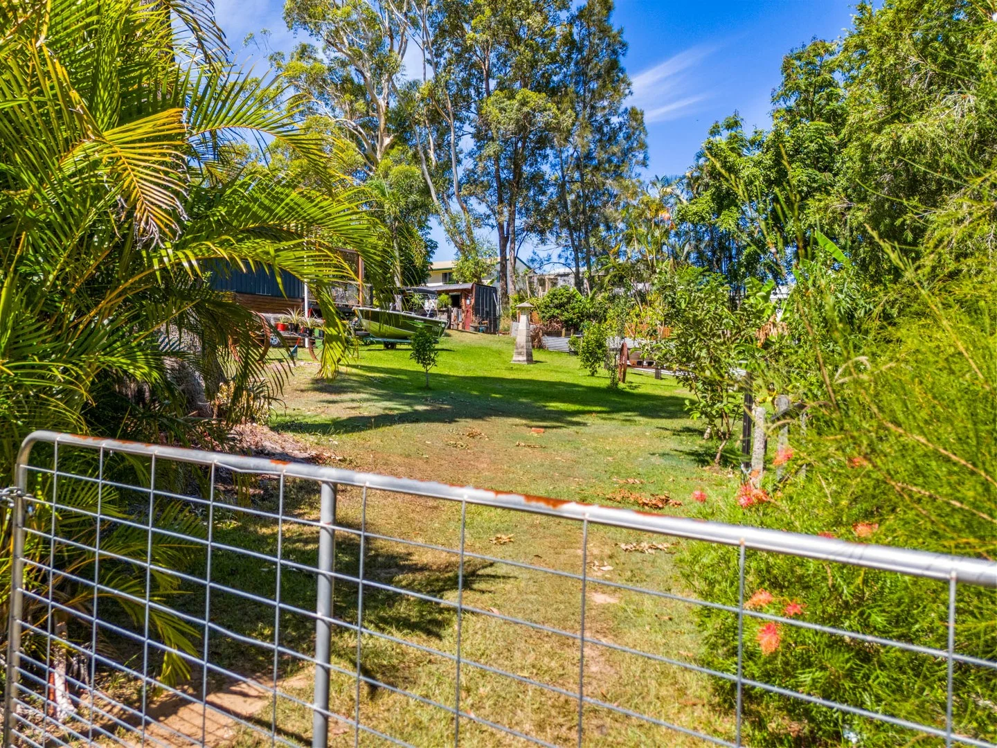 5 Seaview Street, Russell Island QLD 4184