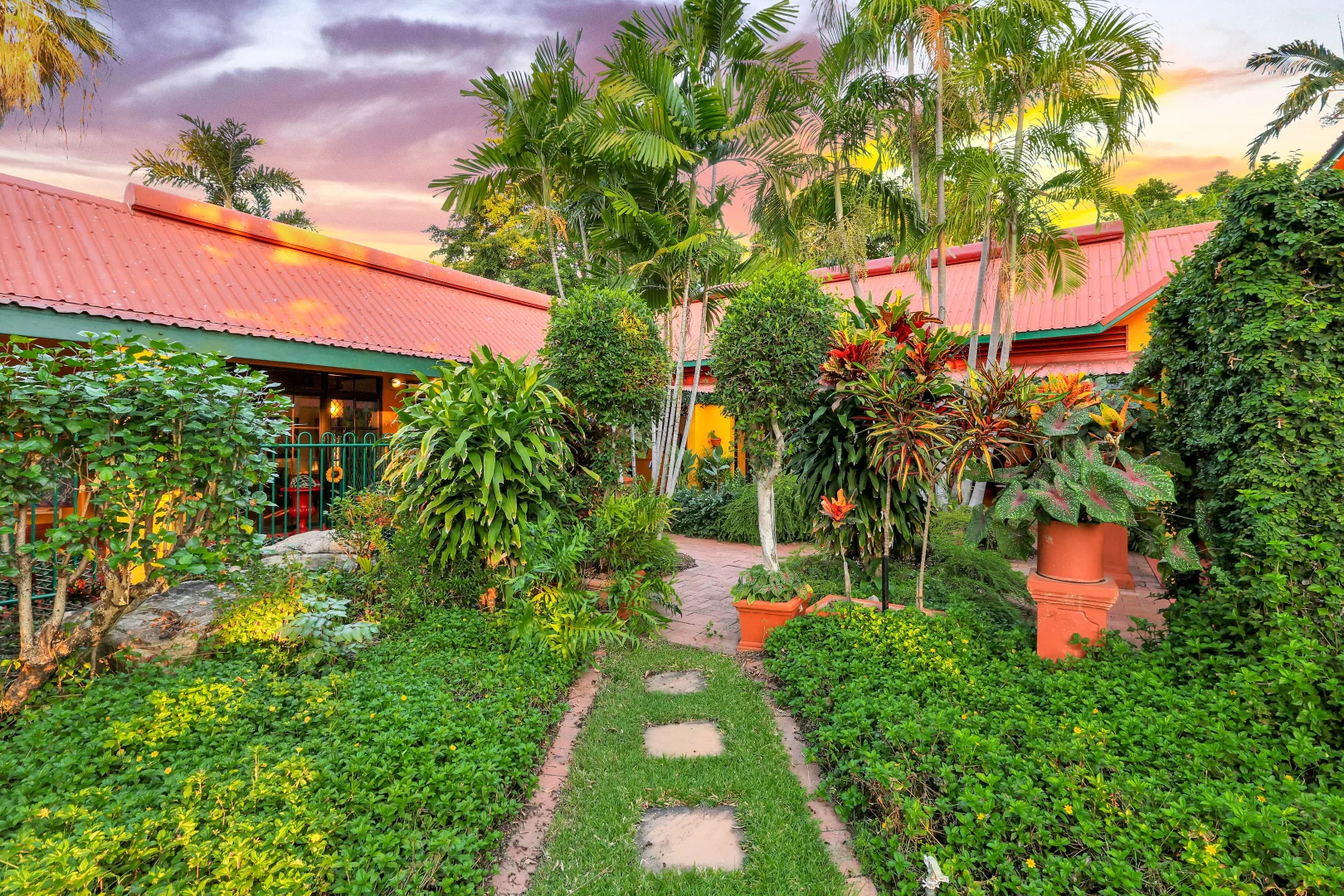 Additional image 32 of 216 Casuarina Drive, Nightcliff NT 0810