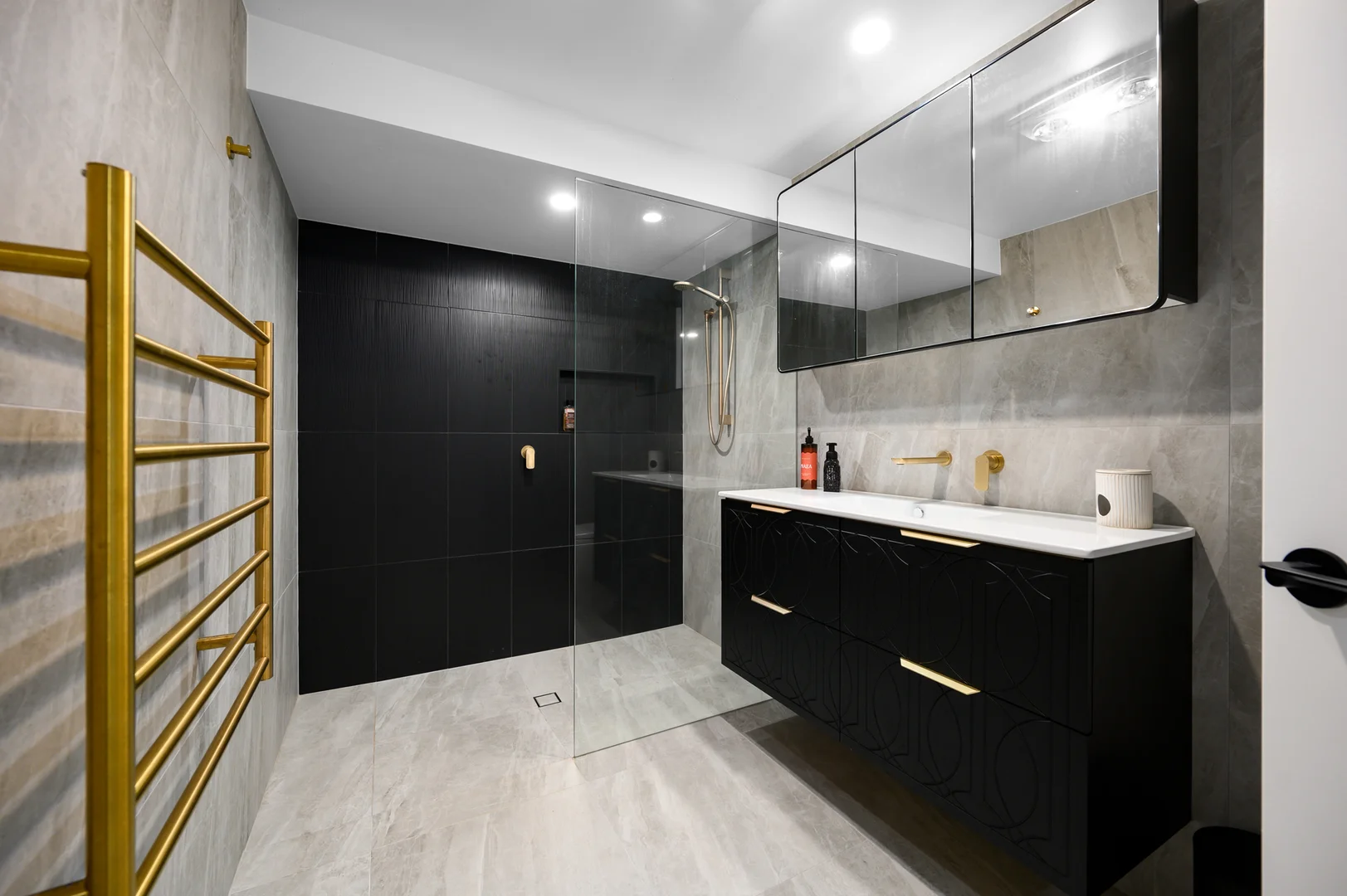 Additional image 31 of 29201/2 Ephraim Island Parade, Paradise Point QLD 4216