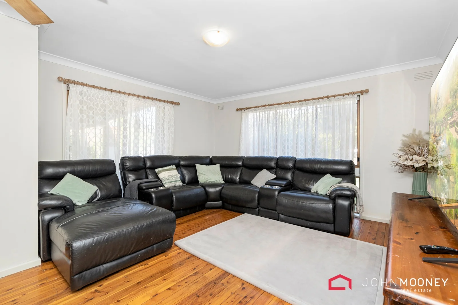 Additional image 3 of 82 Raye Street, Tolland NSW 2650